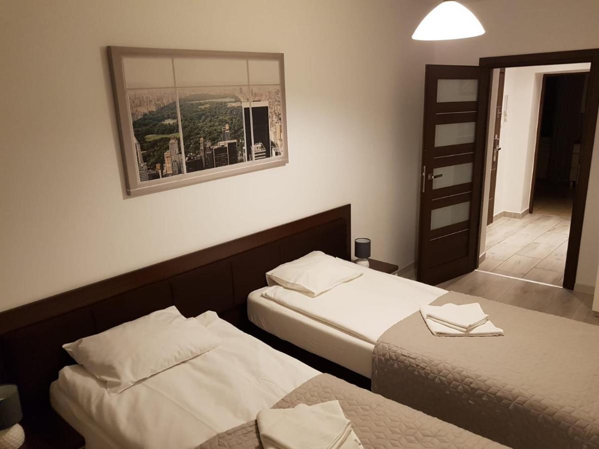 Kaja Apartamenty Legnica Kültér fotó